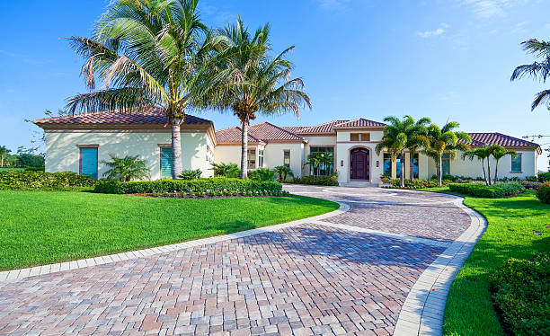 Best Interlocking Driveway Pavers  in Newtown, OH